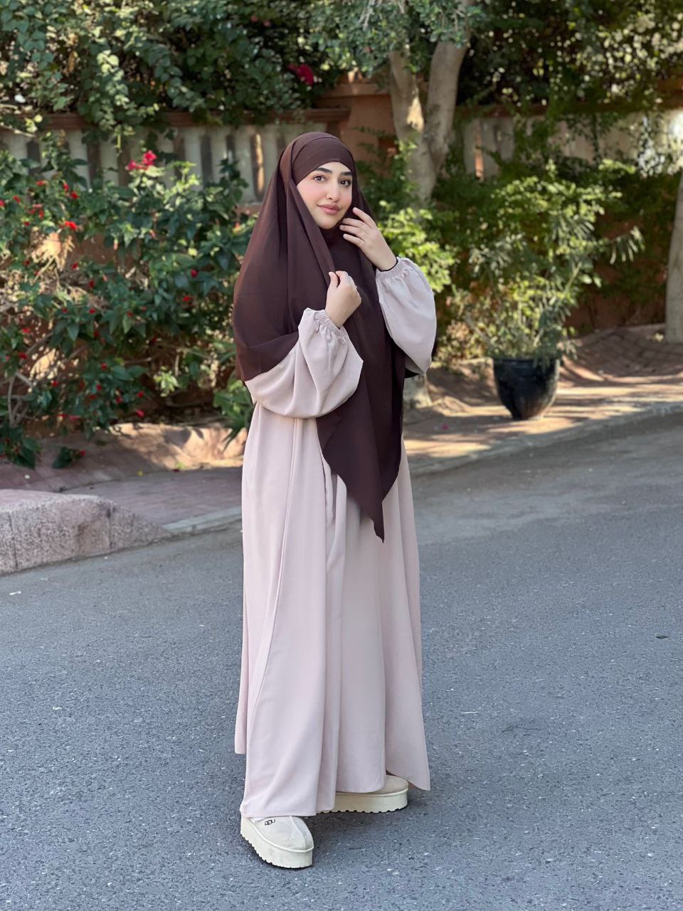 photo_6050632537018666059_y